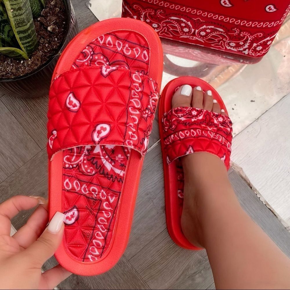 Red Bandana Pool Slide Sandal